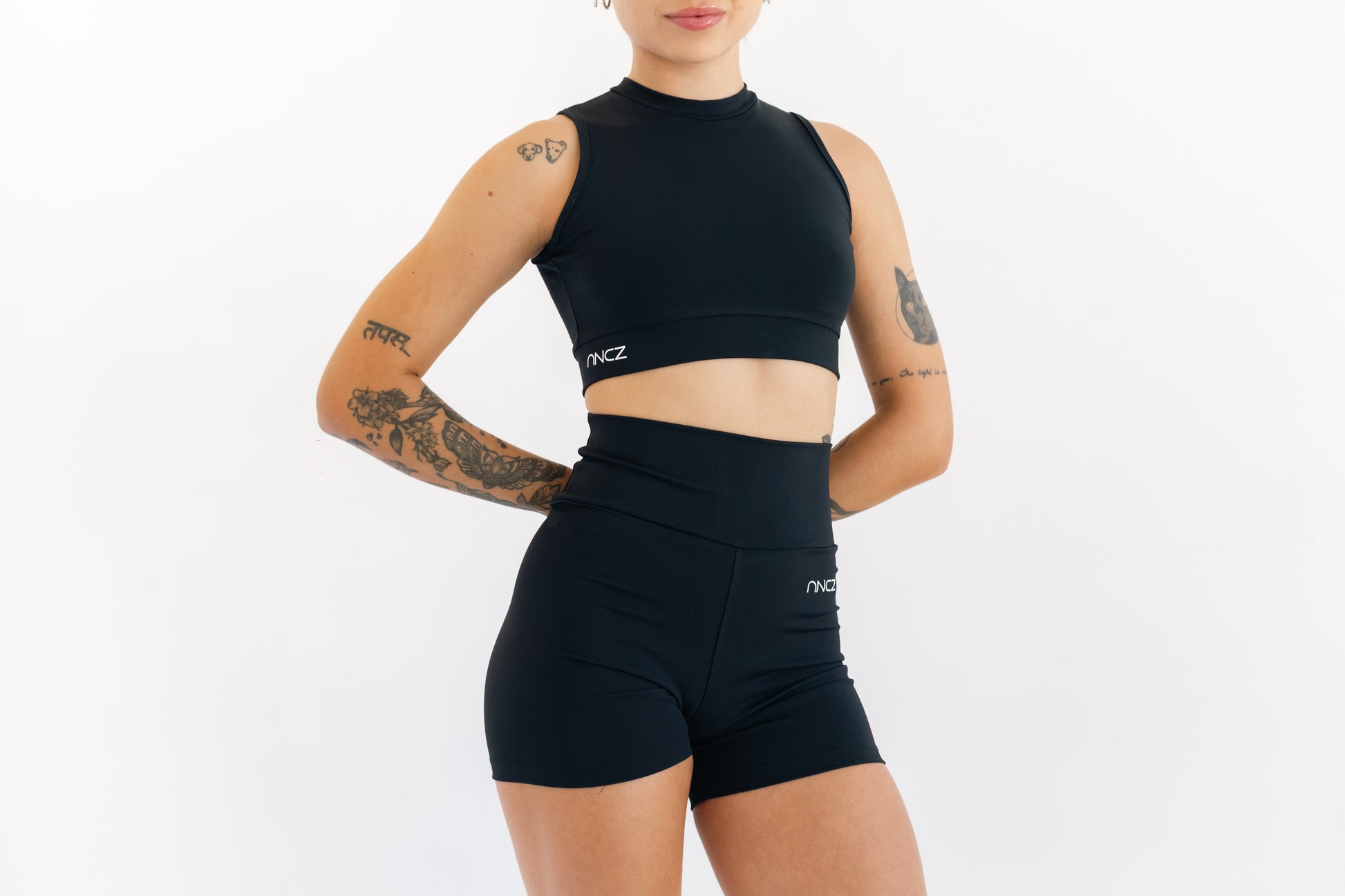 Top Nora Preto