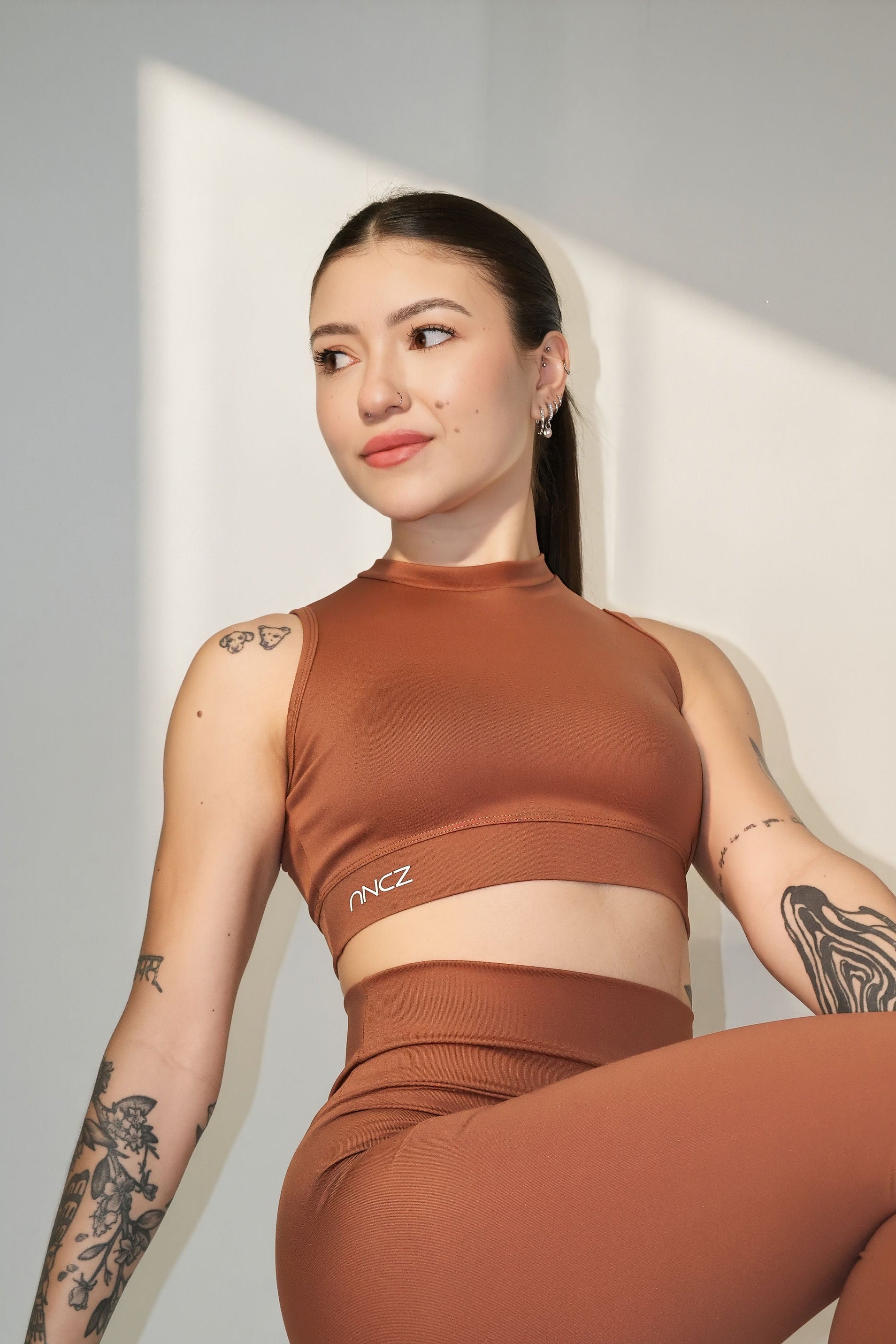 Top Nora Marrom